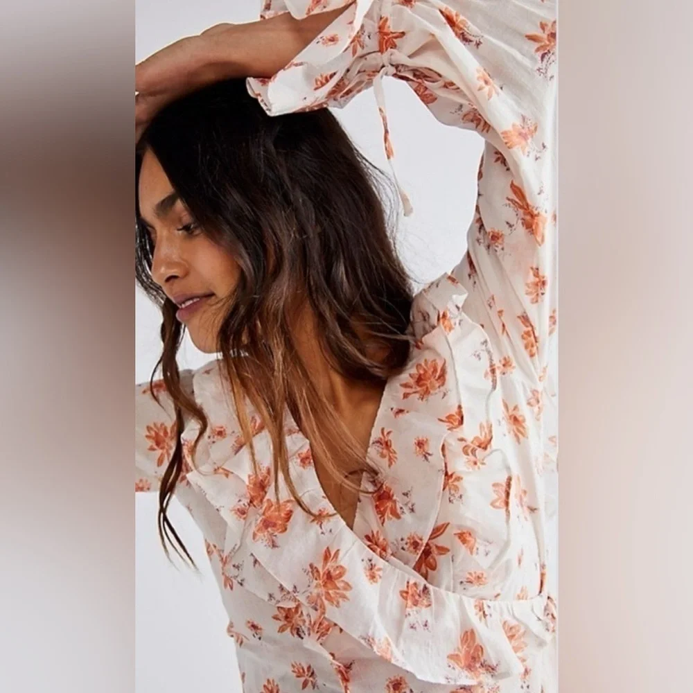 FREE PEOPLE Amanda Ruffle Top Blouse Ivory Orange Floral Women's Size M